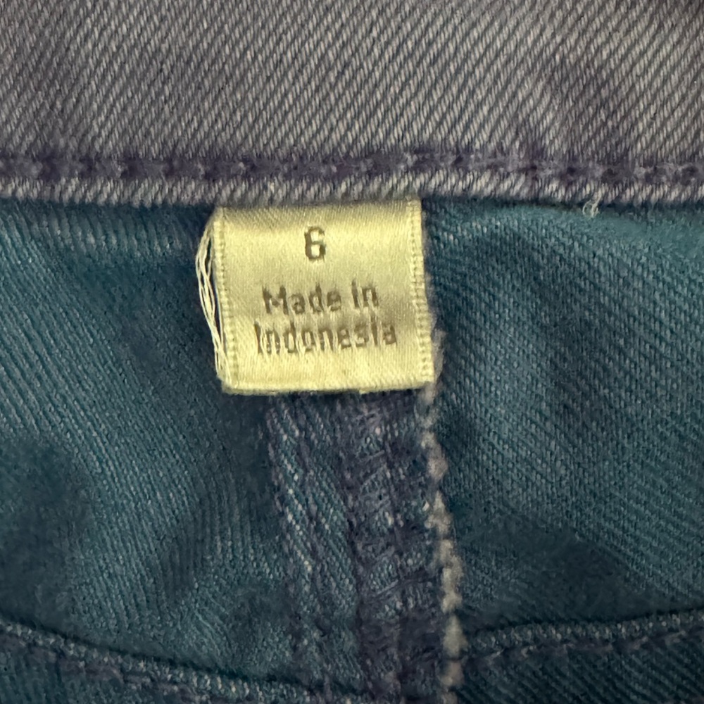 LC Lauren Conrad Women's Violet Jean Shorts - Picture 4 of 5